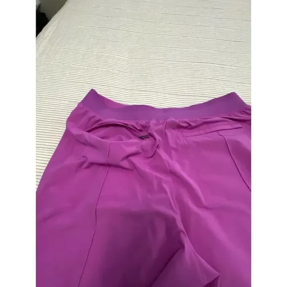 NWOT Athleta Brooklyn Heights Jazzy Purple Pants Size 8